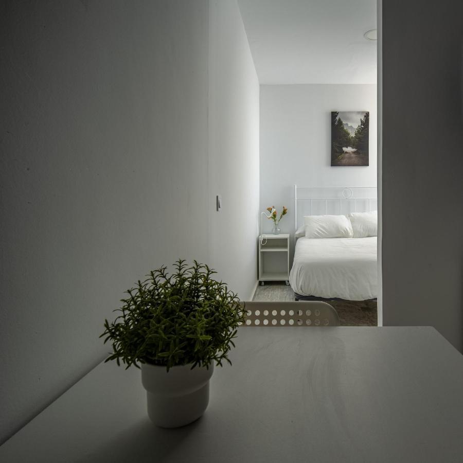 Conjunto De Apartamentos Antiguo Palacio Hotel Paris Уэльва Экстерьер фото